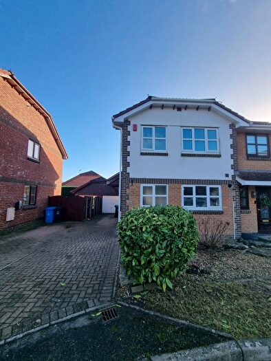 3 Bedroom Semi Detached House To Rent In Broadstone, BH18
