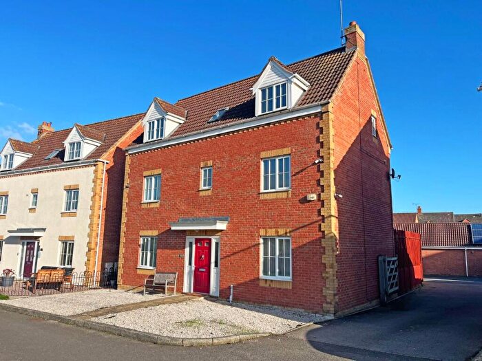 5 Bedroom Detached House For Sale In County Road, Hampton Vale, Peterborough, PE7