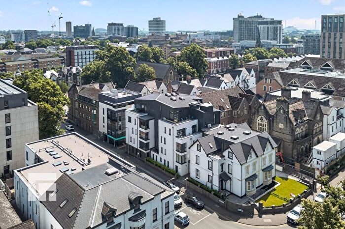 2 Bedroom Flat For Sale In Park Place, Museum View Park Place, CF10