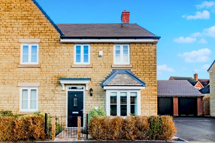 3 Bedroom Semi-Detached House To Rent In Northdown, Southmoor, OX13