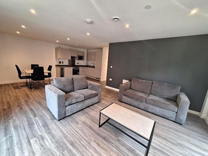 3 Bedroom Apartment To Rent In Ordsall Lane, Manchester, Greater Manchester, M5