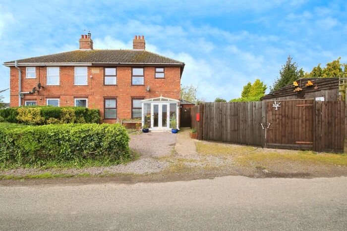 3 Bedroom Semi-Detached House For Sale In Hagbeach Gate, Whaplode, Spalding, PE12