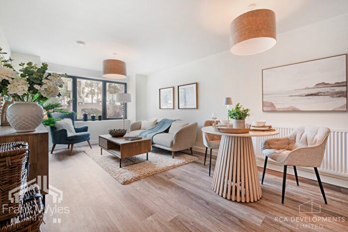 1 Bedroom Flat To Rent In The Residence, Clifton Drive South, Lytham St. Annes, Lancashire, FY8