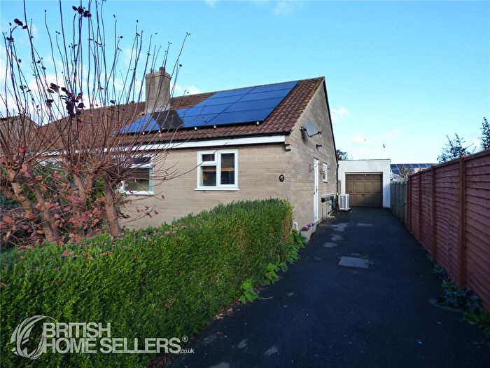 2 Bedroom Bungalow For Sale In Parklands Way, Somerton, Somerset, TA11