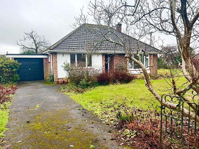 2 Bedroom Detached Bungalow For Sale In Newlands Copse, Blackfield, Southampton, Hampshire, SO45