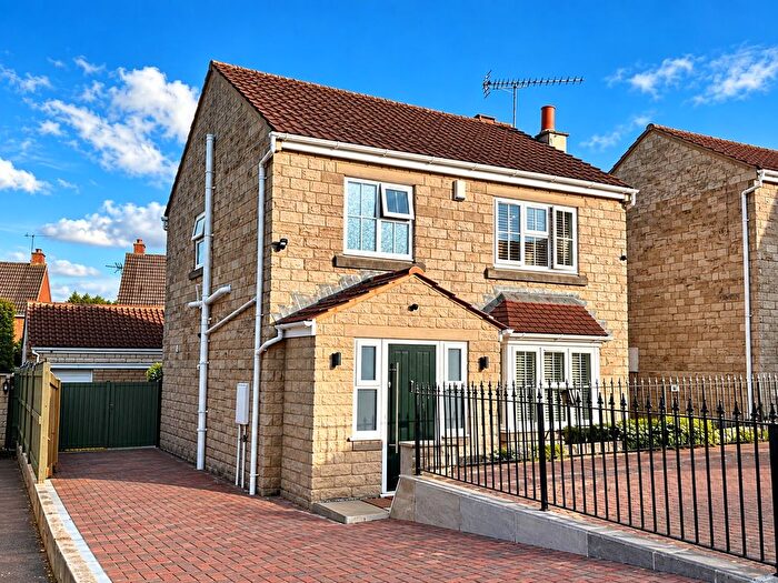 4 Bedroom Property To Rent In Lyndon Close, Bramham, Wetherby, LS23