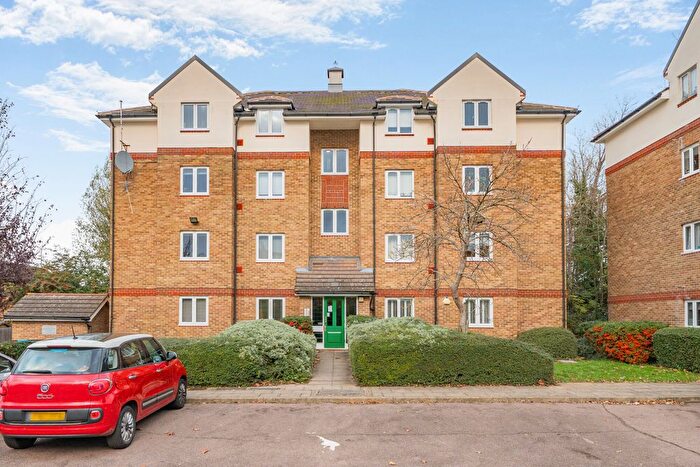 2 Bedroom Flat For Sale In Beacon Gate, London, SE14