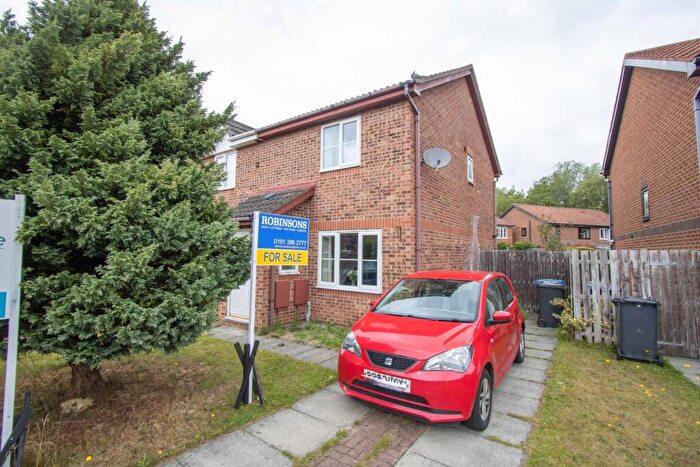 2 Bedroom Semi-Detached House For Sale In Bridgemere Drive, Framwellgate Moor, Durham, DH1