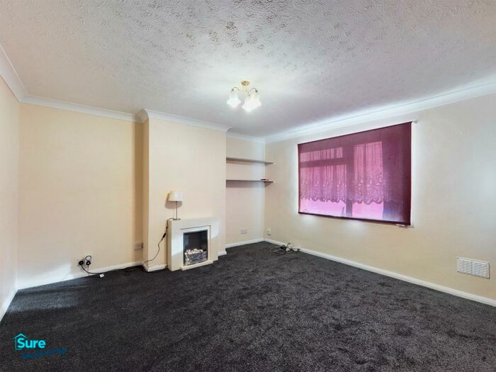 2 Bedroom Terraced House To Rent In Warners End Road, Hemel Hempstead, Hertfordshire, HP1