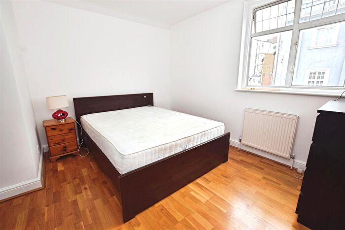 1 Bedroom Flat To Rent In Lodge Road, Hendon, NW4