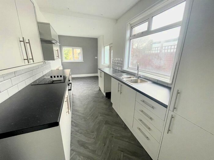 3 Bedroom Semi-Detached House To Rent In Preen Drive, Middlesbrough, TS5