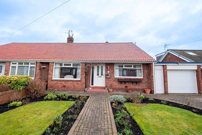 3 Bedroom Semi-Detached Bungalow For Sale In Stapylton Drive, Barnes, Sunderland, SR2