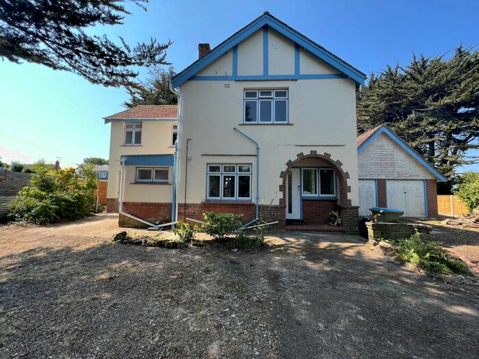 1 Bedroom Flat To Rent In Outerwyke Road, Felpham, PO22