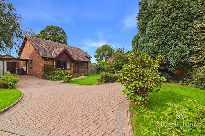 2 Bedroom Bungalow For Sale In Fell View, Garstang, Preston, Lancashire, PR3
