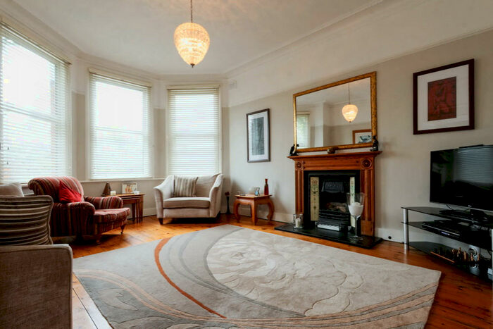 5 Bedroom Semi-Detached House To Rent In Avondale Rise, London, SE15