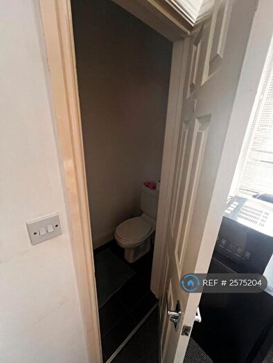 1 Bedroom Flat To Rent In Reading, Reading, RG30