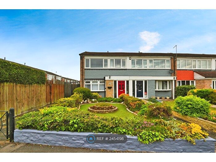 3 Bedroom End Of Terrace House To Rent In Round Moor Walk, Birmingham, B35