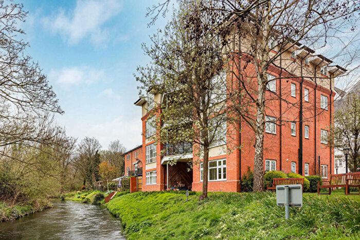 2 Bedroom Apartment For Sale In River View Terrace, Abingdon, OX14