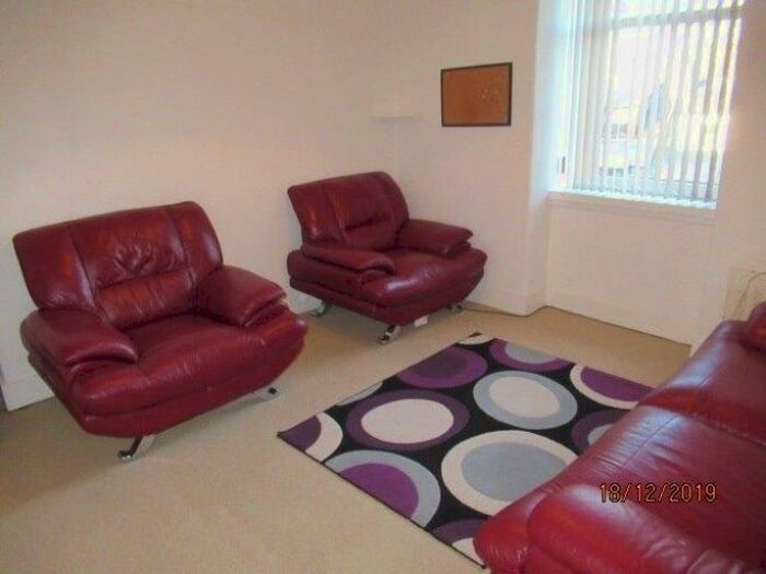 1 Bedroom Flat To Rent In Bedford Road, Top Floor Left, Aberdeen, AB24
