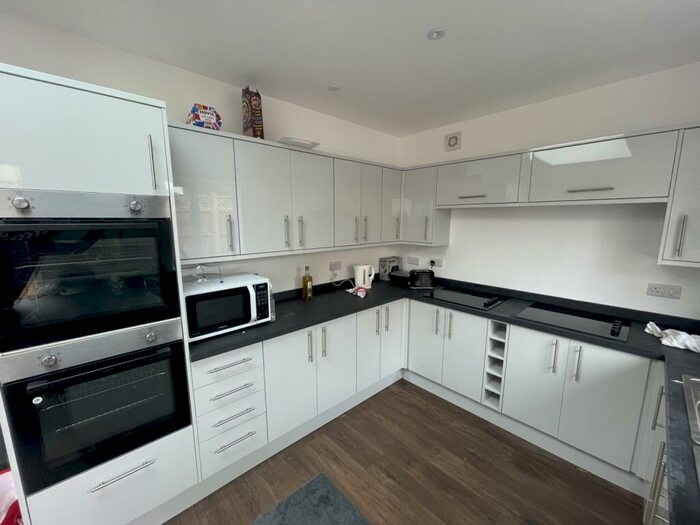 10 Bedroom End Of Terrace House To Rent In Zetland Road, Redland, Bristol, BS6