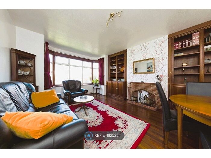 4 Bedroom Semi-Detached House To Rent In Spring Park Avenue, Croydon, CR0