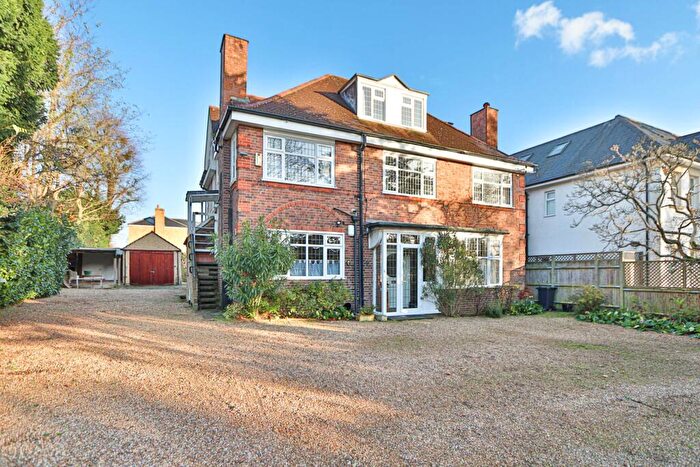 4 Bedroom Maisonette To Rent In Traps Lane, New Malden, KT3