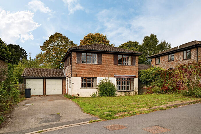4 Bedroom Detached House For Sale In Redcar Avenue, Bobblestock, Hereford, HR4