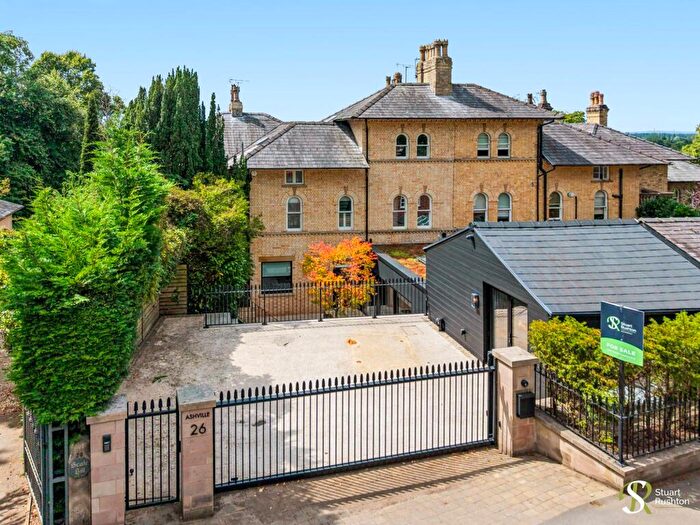 3 Bedroom Terraced House For Sale In Congleton Road, Alderley Edge, SK9
