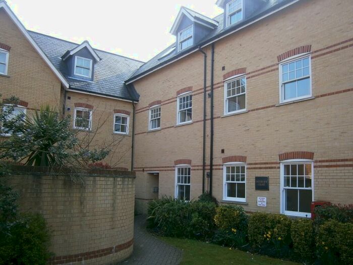 2 Bedroom Flat To Rent In Jumpers Road, West Christchurch, Christchurch, BH23
