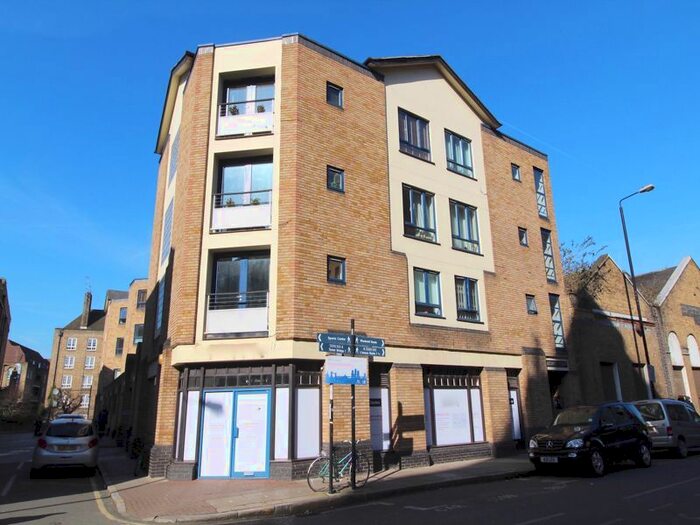 2 Bedroom Flat To Rent In Wapping High Street, London, E1W