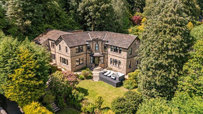 5 Bedroom Detached House For Sale In Linden Lea, Kebroyd, HX6