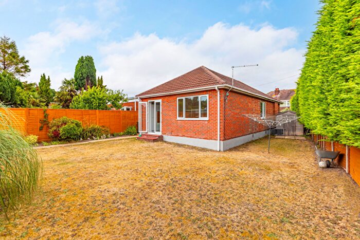 3 Bedroom Detached Bungalow For Sale In Endfield Road, Christchurch, BH23