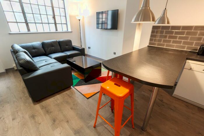 2 Bedroom Apartment To Rent In Hatton Garden, L3