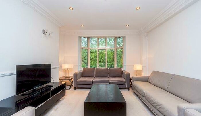 5 Bedroom Apartment To Rent In Strathmore Court, St John's Wood, NW8