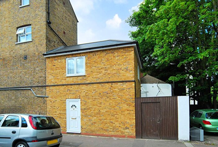 1 Bedroom Flat To Rent In Broadway, West Ealing, London, W13