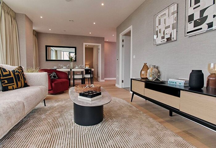 2 Bedroom Flat To Rent In The Clarendon, Watford, WD17