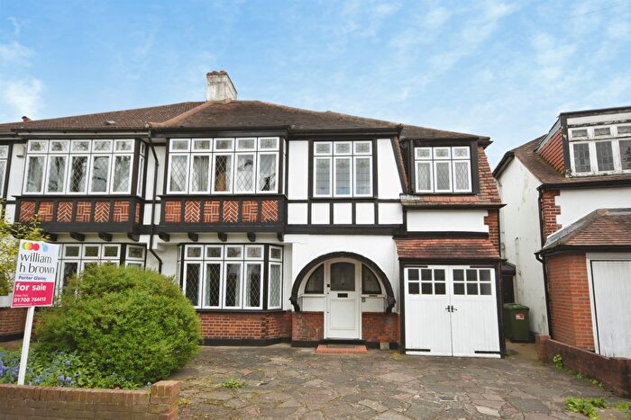 4 Bedroom Semi Detached House For Sale In Castellan Avenue, Romford, RM2