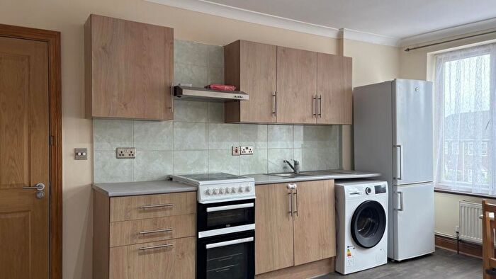 2 Bedroom Flat To Rent In Wembley Hill Road, Wembley, HA9