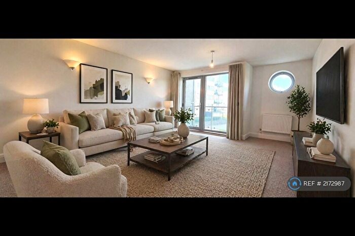 2 Bedroom Flat To Rent In West Thamesmead, London, SE28