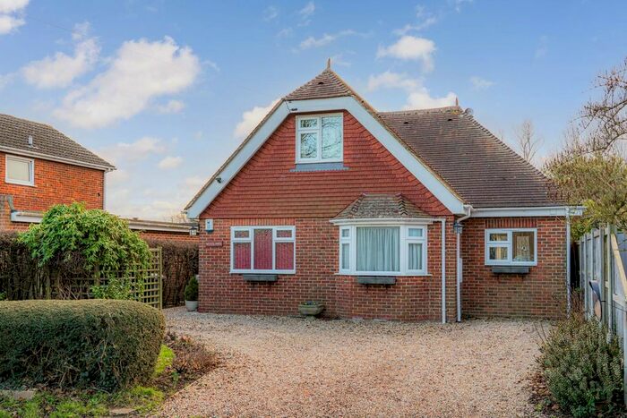 4 Bedroom Detached Bungalow For Sale In Bekesbourne Hill, Bekesbourne, Canterbury, CT4