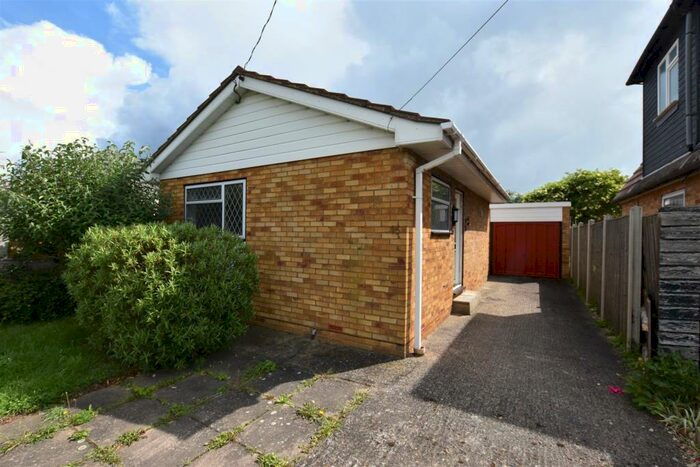 1 Bedroom Detached Bungalow To Rent In Howard Place, Canvey Island, SS8