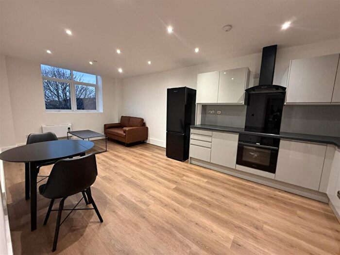 1 Bedroom Apartment To Rent In Quarry Court, Morley, Leeds, LS27