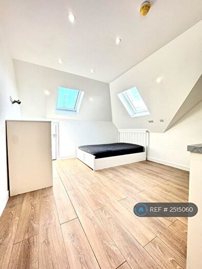 Studio To Rent In Harrow View, Harrow, HA1