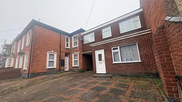 6 Bedroom Terraced House To Rent In Gloucester Street, Coventry, CV1