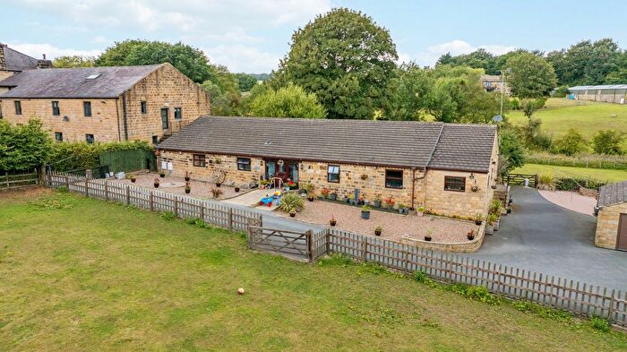 4 Bedroom Equestrian Property For Sale In Dean Head, Scotland Lane, Horsforth, Leeds, LS18
