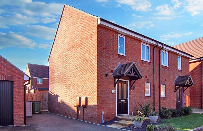2 Bedroom Semi Detached House For Sale In Henry Baxter Drive, Keresley, CV7