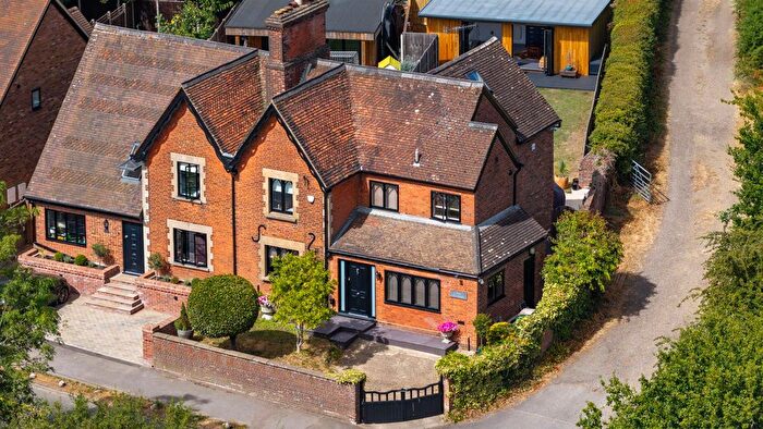 3 Bedroom Property For Sale In Bedmond Road, Abbots Langley, WD5