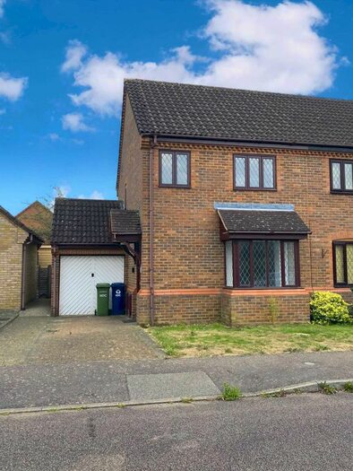 3 Bedroom End Of Terrace House To Rent In Cornwallis Drive, Eaton Socon, PE19