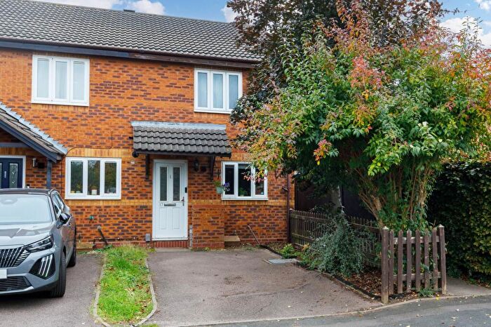 2 Bedroom End Of Terrace House For Sale In Davidson Avenue, Leamington Spa, CV31