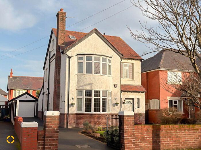 4 Bedroom Detached House For Sale In Newbury Road, Lytham St. Annes, FY8